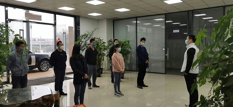 同心同行，共抗時艱！