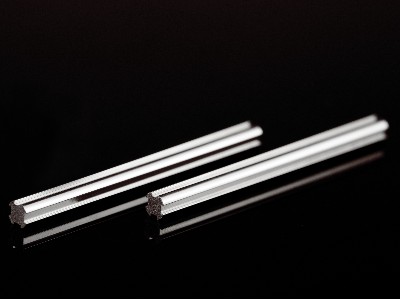 如何通過色澤來鑒別不鏽鋼異型材的好壞